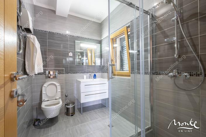 Image No.29-3 Bed House for sale