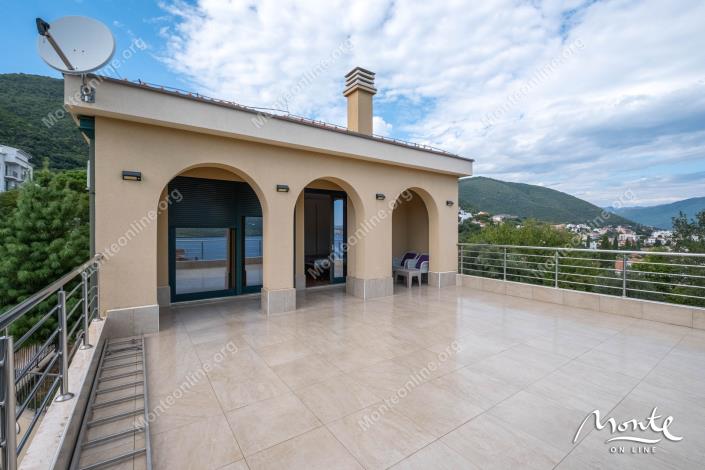 Image No.32-3 Bed House for sale