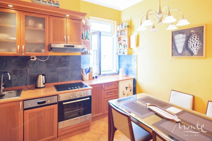 Image No.9-2 Bed Flat for sale