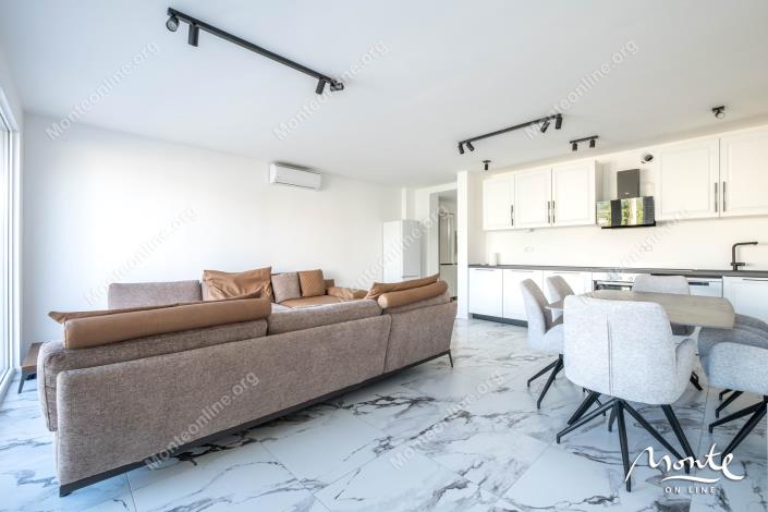 Image No.8-2 Bed Townhouse for sale