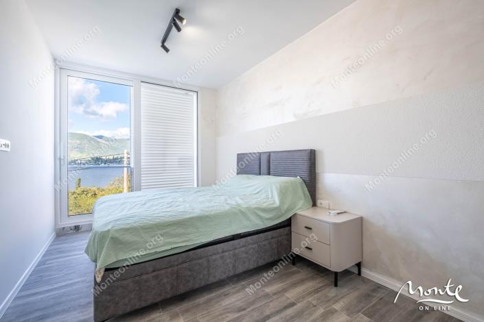 Image No.20-2 Bed Townhouse for sale