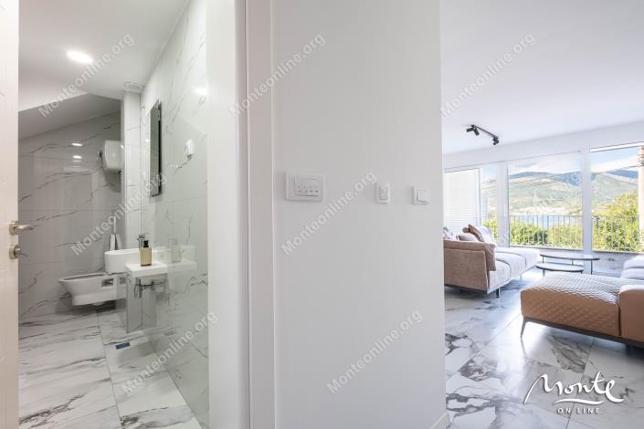 Image No.29-2 Bed Townhouse for sale