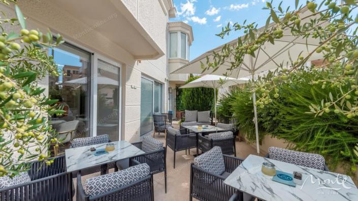 Image No.4-9 Bed Hotel for sale