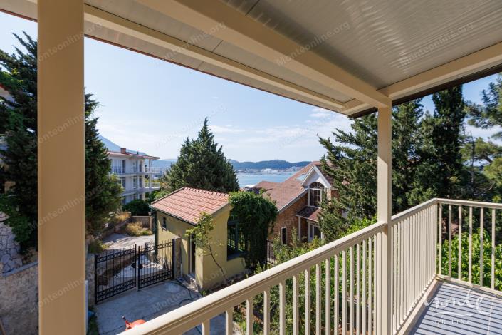 Image No.10-4 Bed House for sale