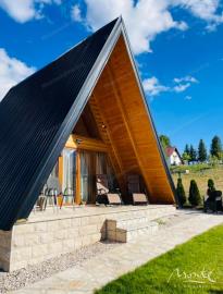 kompleks-sovremennyh-a-frame-domov-u-naczionalnogo-parka-durmitor-zhablyak_02