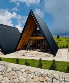 kompleks-sovremennyh-a-frame-domov-u-naczionalnogo-parka-durmitor-zhablyak_03