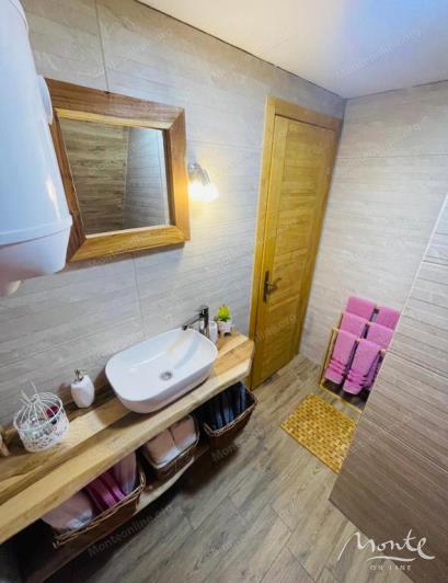 Image No.25-1 Bed House for sale