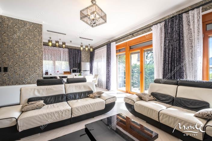 Image No.10-3 Bed Apartment for sale