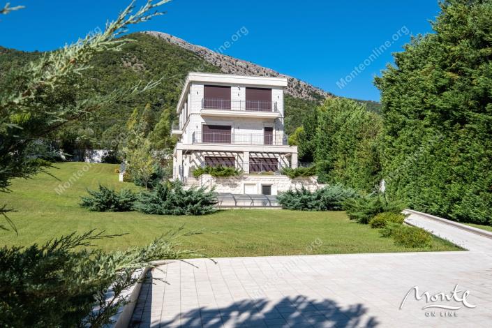 Image No.7-6 Bed Villa for sale