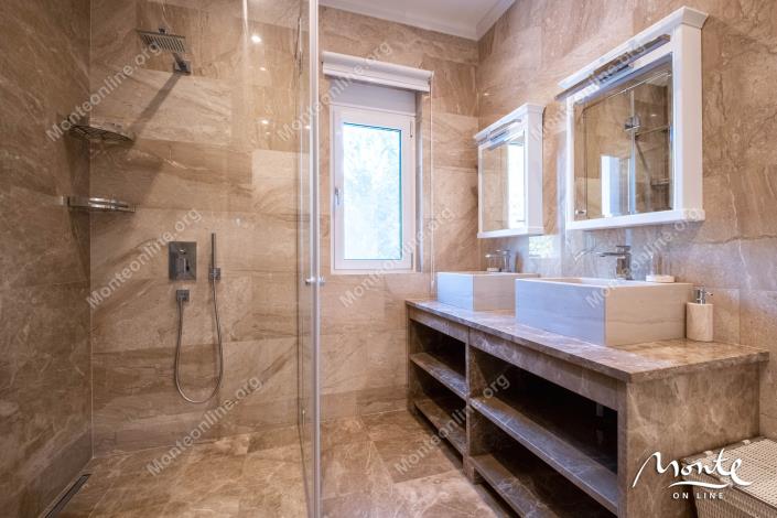 Image No.30-6 Bed Villa for sale