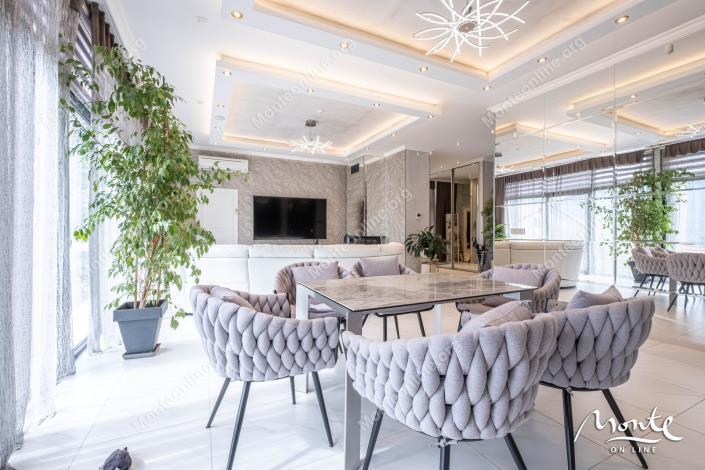 Image No.5-6 Bed House for sale