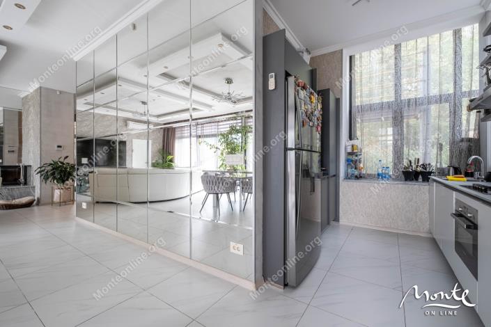 Image No.13-6 Bed House for sale