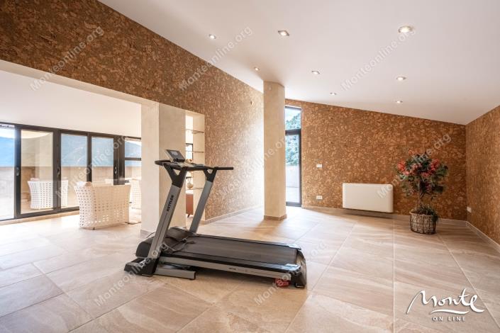 Image No.29-6 Bed House for sale