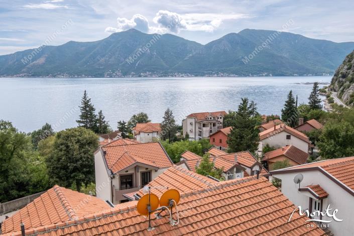 Image No.35-6 Bed House for sale