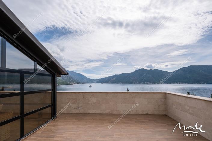 Image No.38-6 Bed House for sale