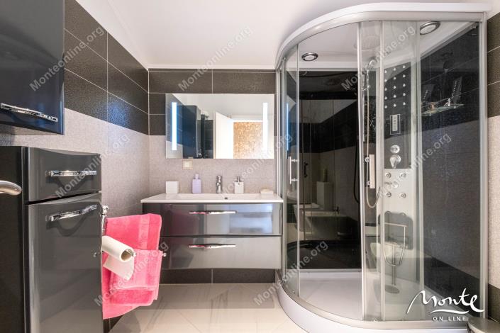 Image No.39-6 Bed House for sale