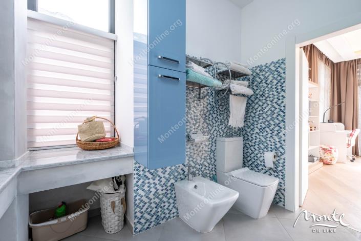 Image No.41-6 Bed House for sale