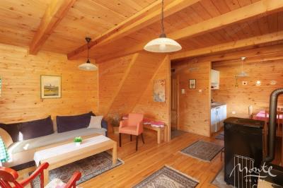 dejstvuyushhij-turisticheskij-kompleks-v-zhablyake-rajon-bore_12