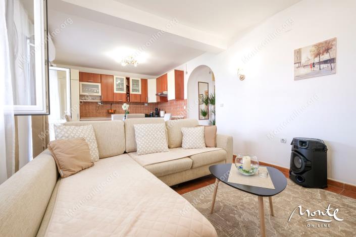 Image No.27-5 Bed House for sale