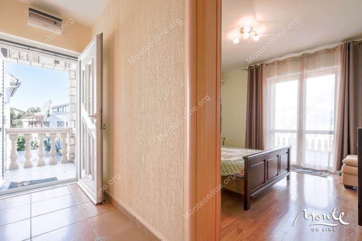 Image No.35-5 Bed House for sale