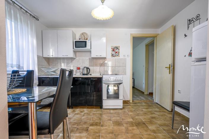 Image No.7-7 Bed House for sale