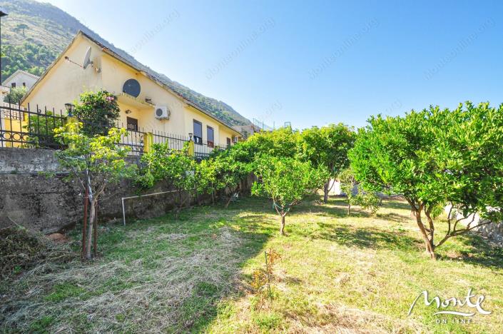 Image No.18-4 Bed House for sale