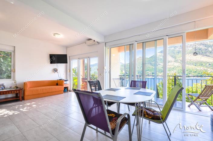 Image No.6-4 Bed House for sale