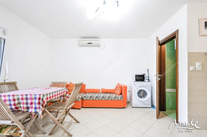 Image No.16-4 Bed House for sale