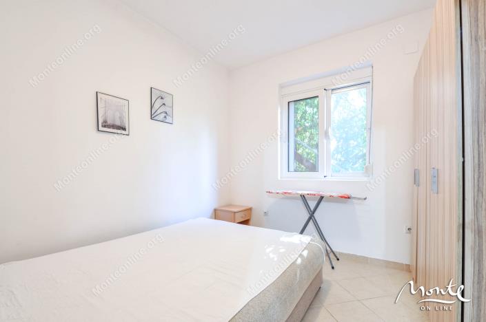 Image No.21-4 Bed House for sale