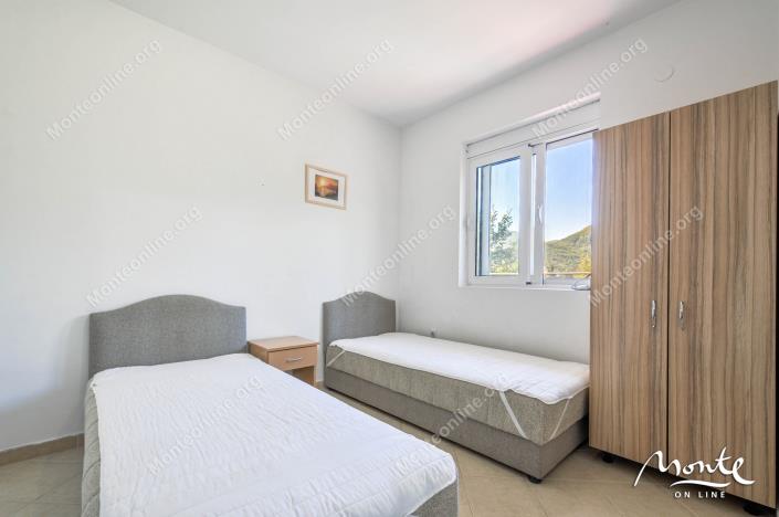 Image No.23-4 Bed House for sale