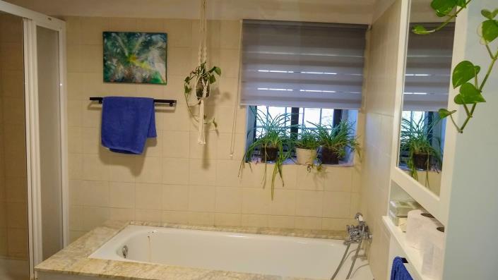 Image No.37-3 Bed Country House for sale