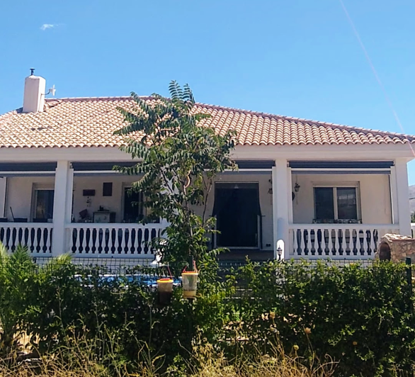 Image No.2-3 Bed Country House for sale