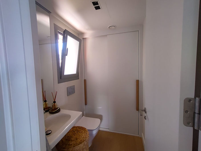 Image No.27-4 Bed Property for sale