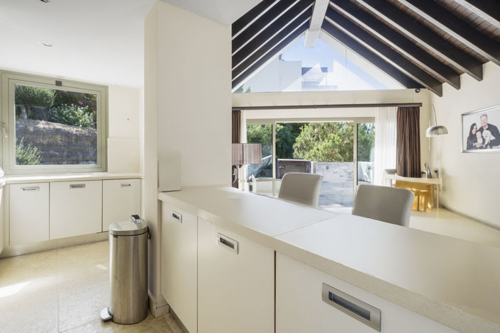 Image No.1-3 Bed Property for sale