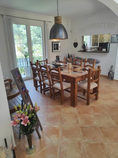 Image No.11-3 Bed House for sale