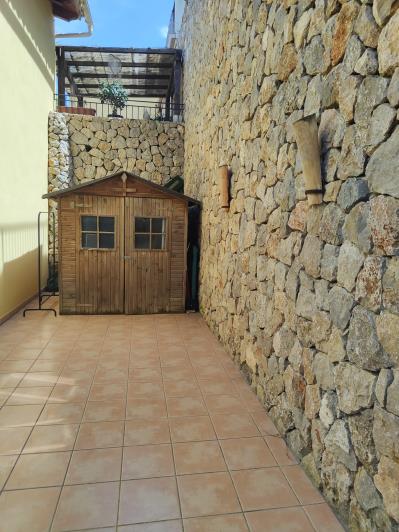 Image No.10-3 Bed House for sale