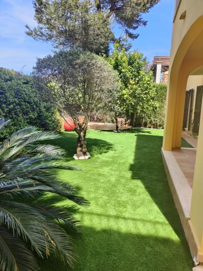 Image No.15-3 Bed House for sale