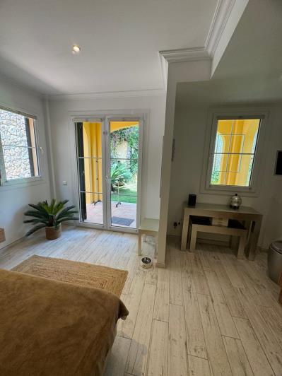 Image No.19-3 Bed House for sale