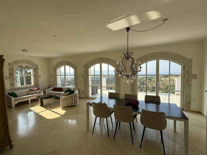 Image No.14-6 Bed Villa for sale