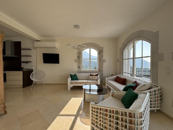 Image No.17-6 Bed Villa for sale