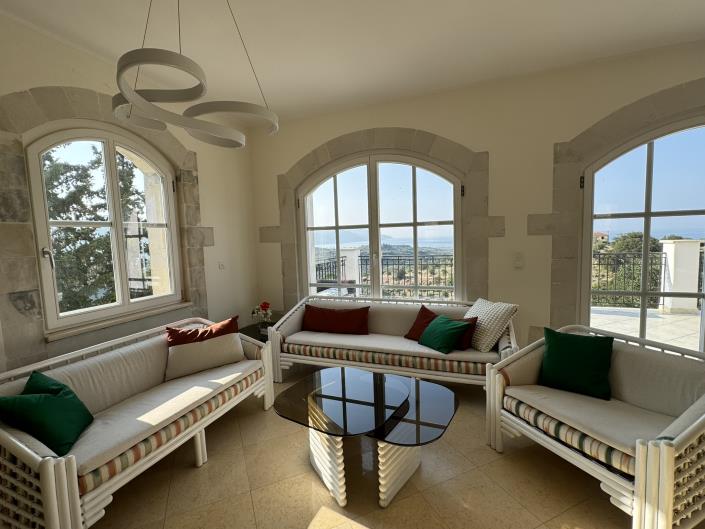 Image No.20-6 Bed Villa for sale