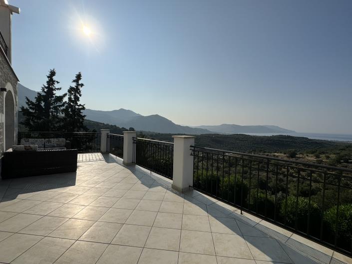 Image No.21-6 Bed Villa for sale