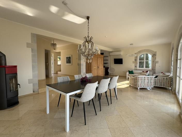 Image No.23-6 Bed Villa for sale