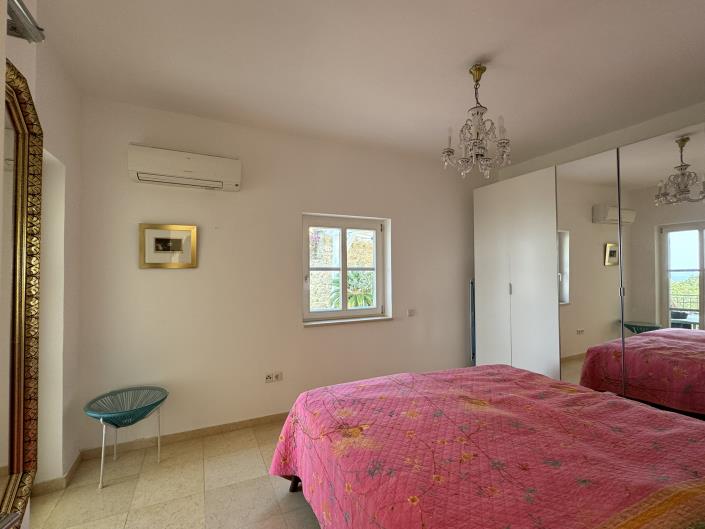 Image No.25-6 Bed Villa for sale