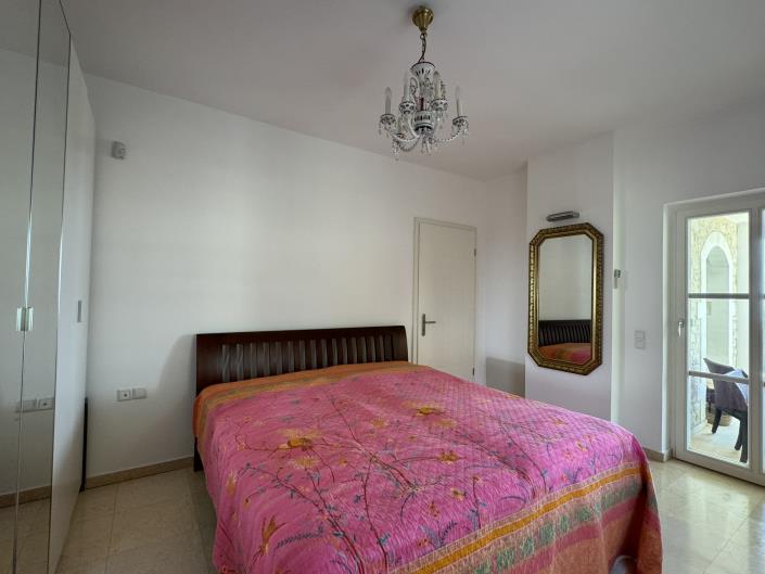 Image No.26-6 Bed Villa for sale