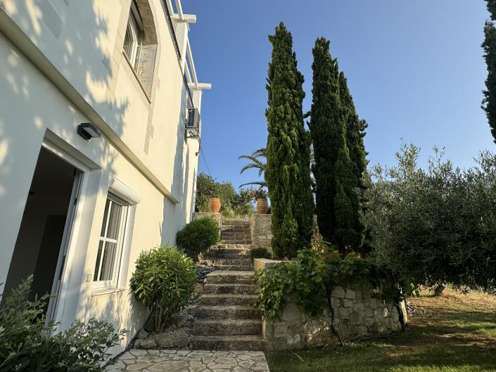 Image No.38-6 Bed Villa for sale