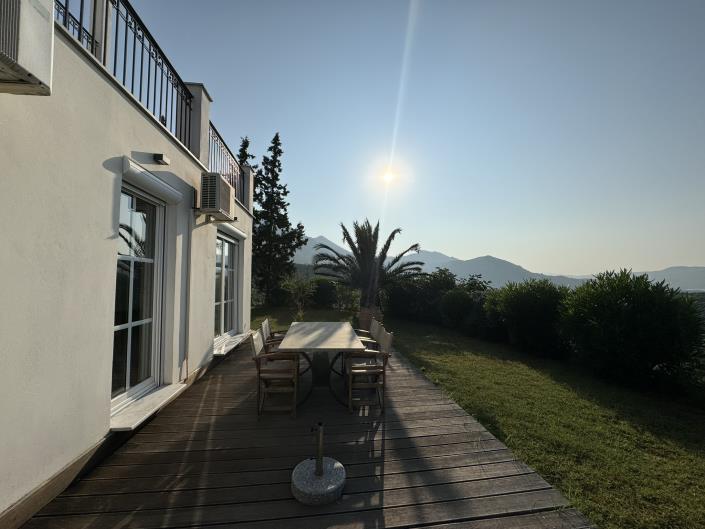 Image No.48-6 Bed Villa for sale