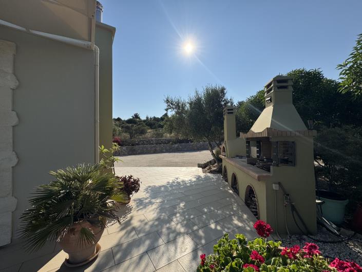 Image No.25-2 Bed Villa for sale