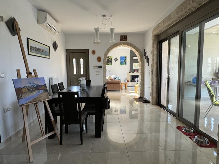 Image No.32-2 Bed Villa for sale