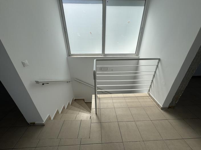 Image No.13-3 Bed Maisonette for sale